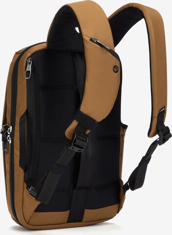 Pacsafe Rucksack in Braun