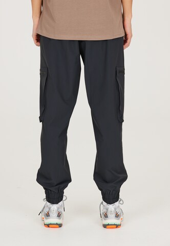 SOS Tapered Cargo Pants 'Salonga W' in Black