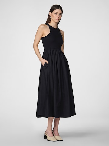 YAS Φόρεμα 'YASMIRI' σε μαύρο: μπροστά