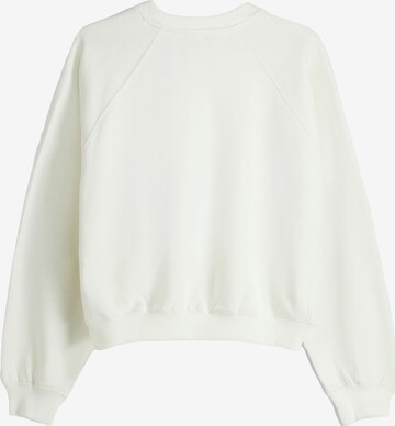 Bershka Sweatshirt in Gelb