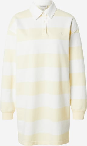 Calvin Klein Jeans Regular Mekko värissä valkoinen: etupuoli