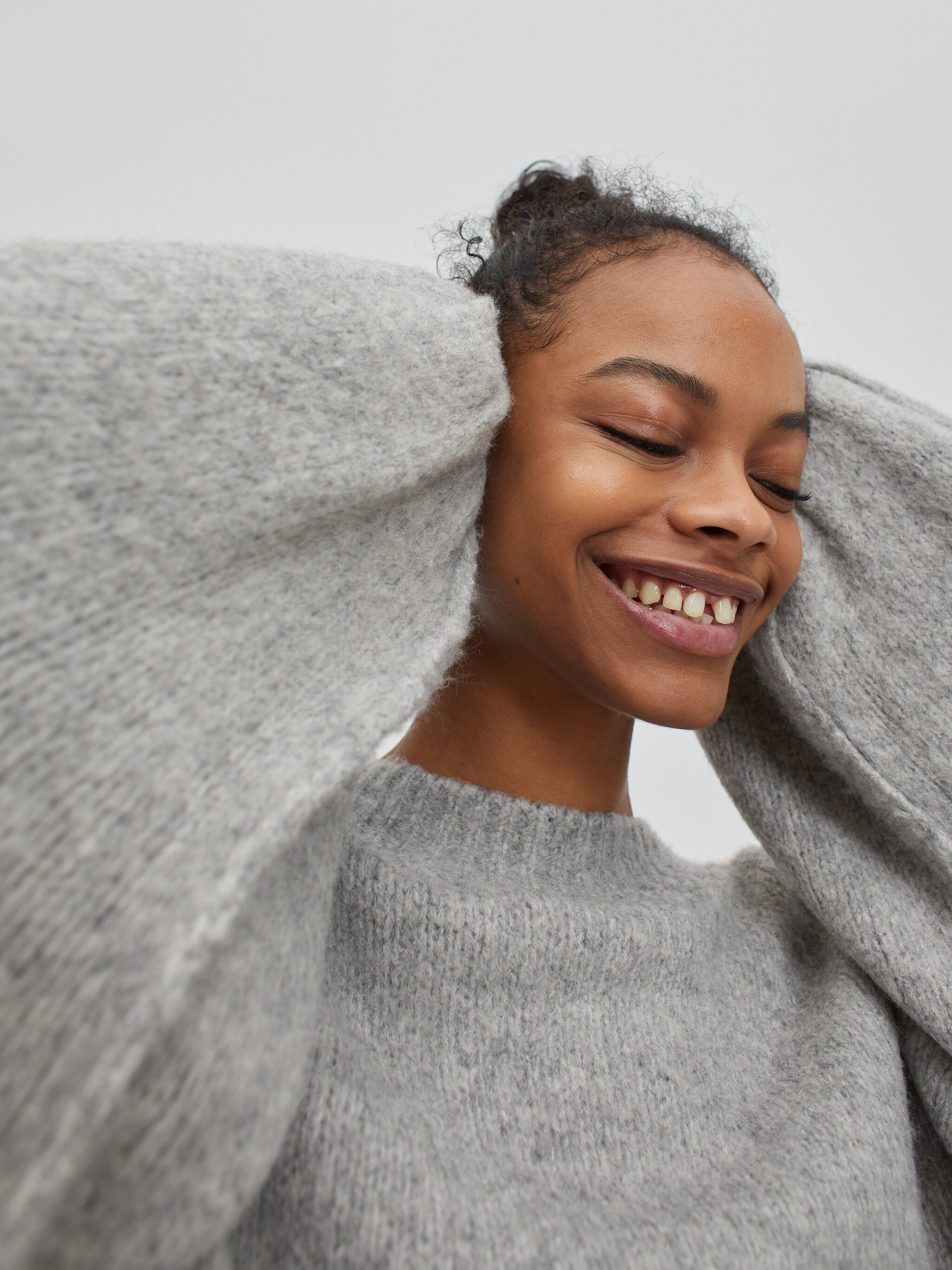 EDITED Produits Pull-over 'Luisa' gris