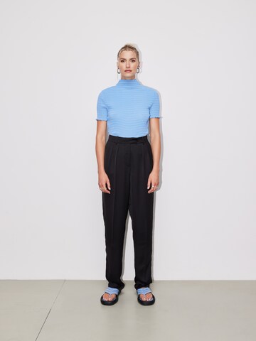 Loosefit Pantaloni con piega frontale 'Carolina' di LeGer by Lena Gercke in nero