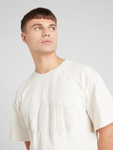 Pequs Тениска в бяло