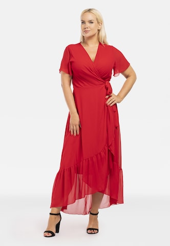 Karko Evening Dress in Red: front