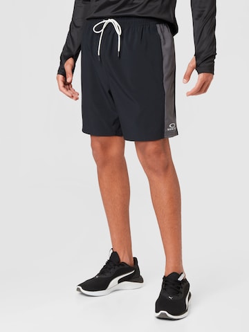 OAKLEY Regular Shorts in Schwarz: predná strana