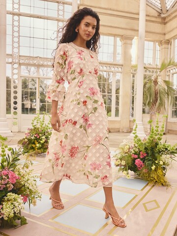 Robe love & roses en beige