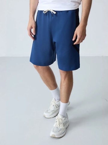 Regular Pantalon Tommy Life en bleu : devant