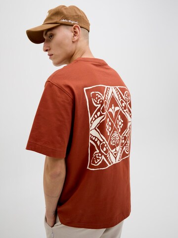 T-Shirt 'JORPAROS EASTER' JACK & JONES en marron : devant