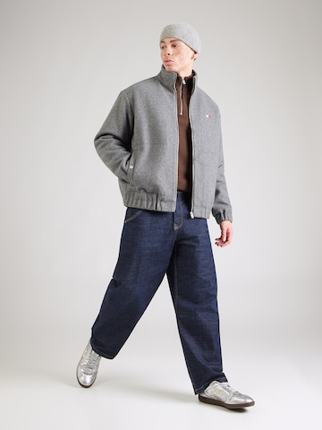 Tommy Jeans Přechodná bunda 'ESSENTIAL' – šedá