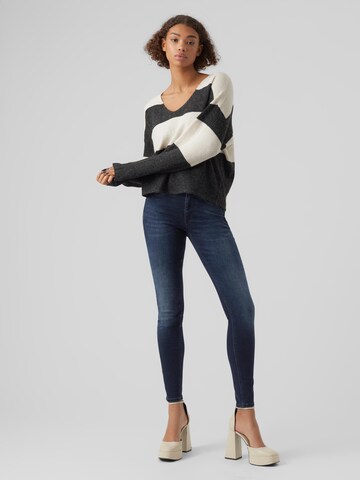 VERO MODA Sweater 'DOFFY' in Black