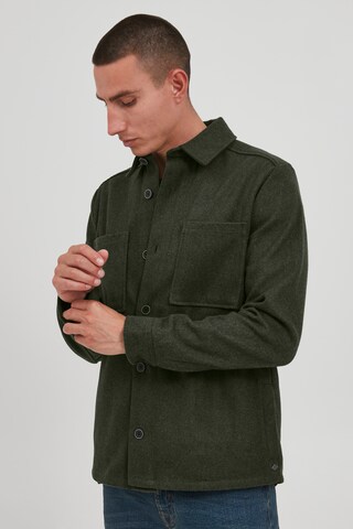 !Solid Between-Season Jacket 'LIAM' in Green: front