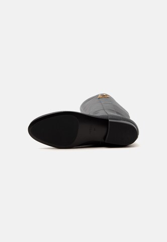 Stivale 'Elliana' di GUESS in nero