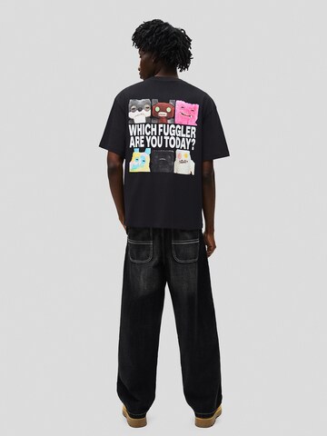 Bershka Тениска 'CHAOTICALLY' в черно