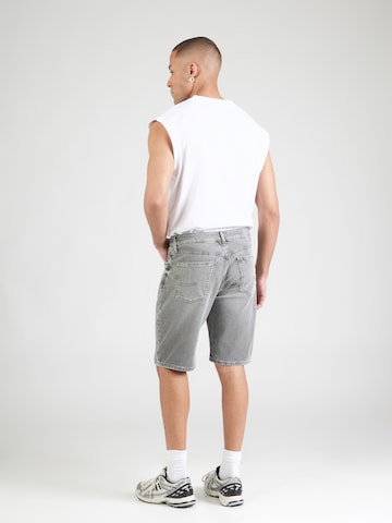 s.Oliver Regular Shorts in Grau