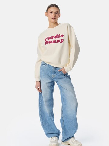 Cardio Bunny Sweatshirt 'RETRO LOGO' in Beige
