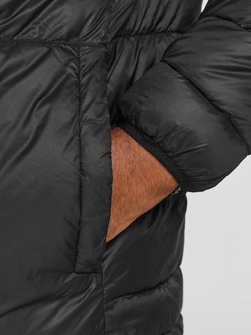 Jack & Jones Plus Overgangsjakke 'Ace' i sort