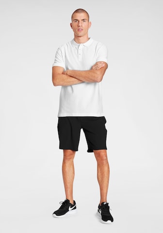 EASTWIND Regular Funktionsshorts in Schwarz