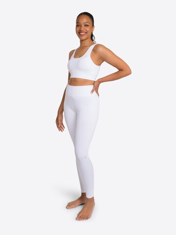 Bustier Soutien-gorge de sport 'Riley' OCEANSAPART en blanc