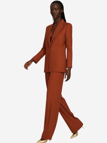 Costume Amarilde en orange