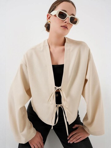 Bigdart - Kimono em bege: frente
