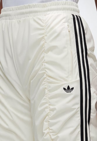 ADIDAS ORIGINALSregular Hlače - bijela boja