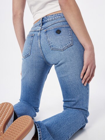 Bootcut Jeans 'FELICIA' de la Abrand pe albastru