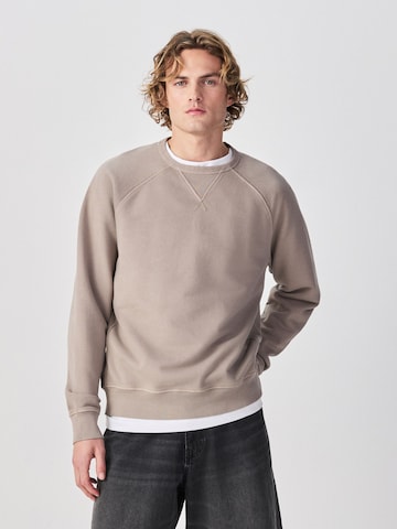 Sweat-shirt Next en gris : devant