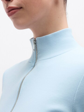 Giacca di felpa di Gina Tricot in blu