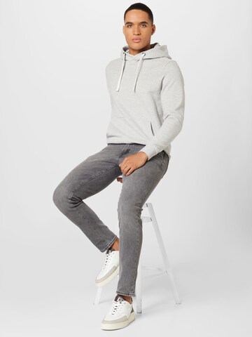 TOM TAILOR Sweatshirt in Grau