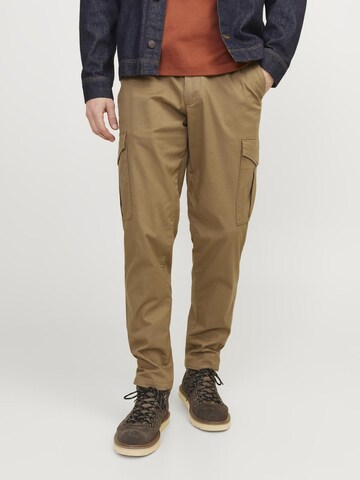 Regular Pantalon cargo JACK & JONES en marron : devant