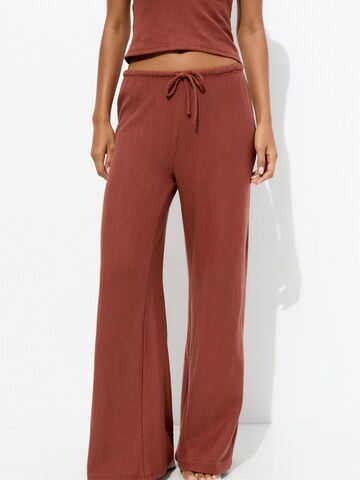 Pull&Bear Loosefit Hose in Braun