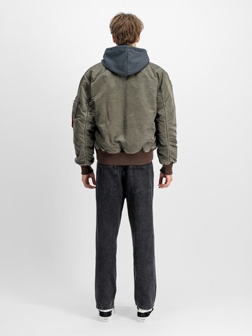 ALPHA INDUSTRIES Kurtka przejściowa 'MA-1' w kolorze zielony