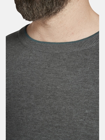 Pull-over ' Earl Archie ' Charles Colby en gris