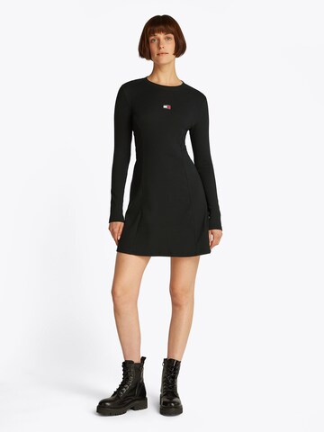 Tommy Jeans Šaty – černá