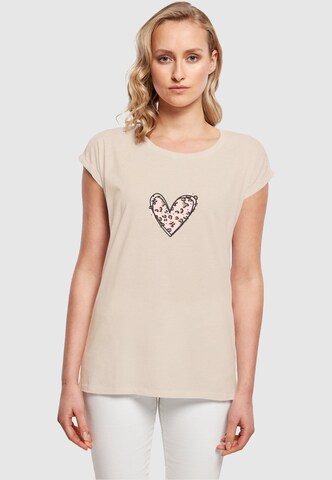 Merchcode Shirt 'Valentines Day - Leopard Heart' in Beige: voorkant