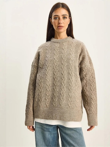 Bianco Lucci - Pullover em bege: frente