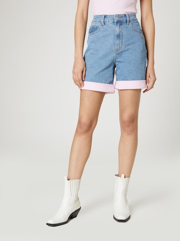 florence by mills exclusive for ABOUT YOU Regular Shorts  'Laundry Day' in Blau: predná strana