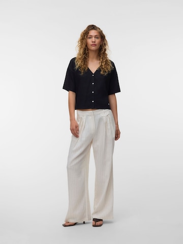 VERO MODA Blouse in Black
