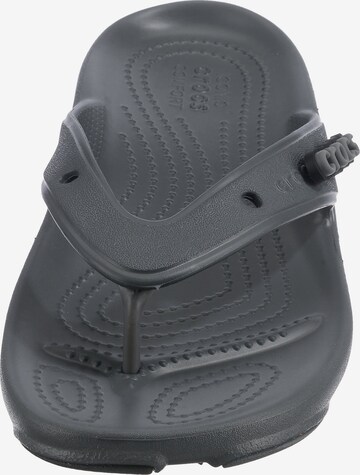 Crocs Zehentrenner in Grau