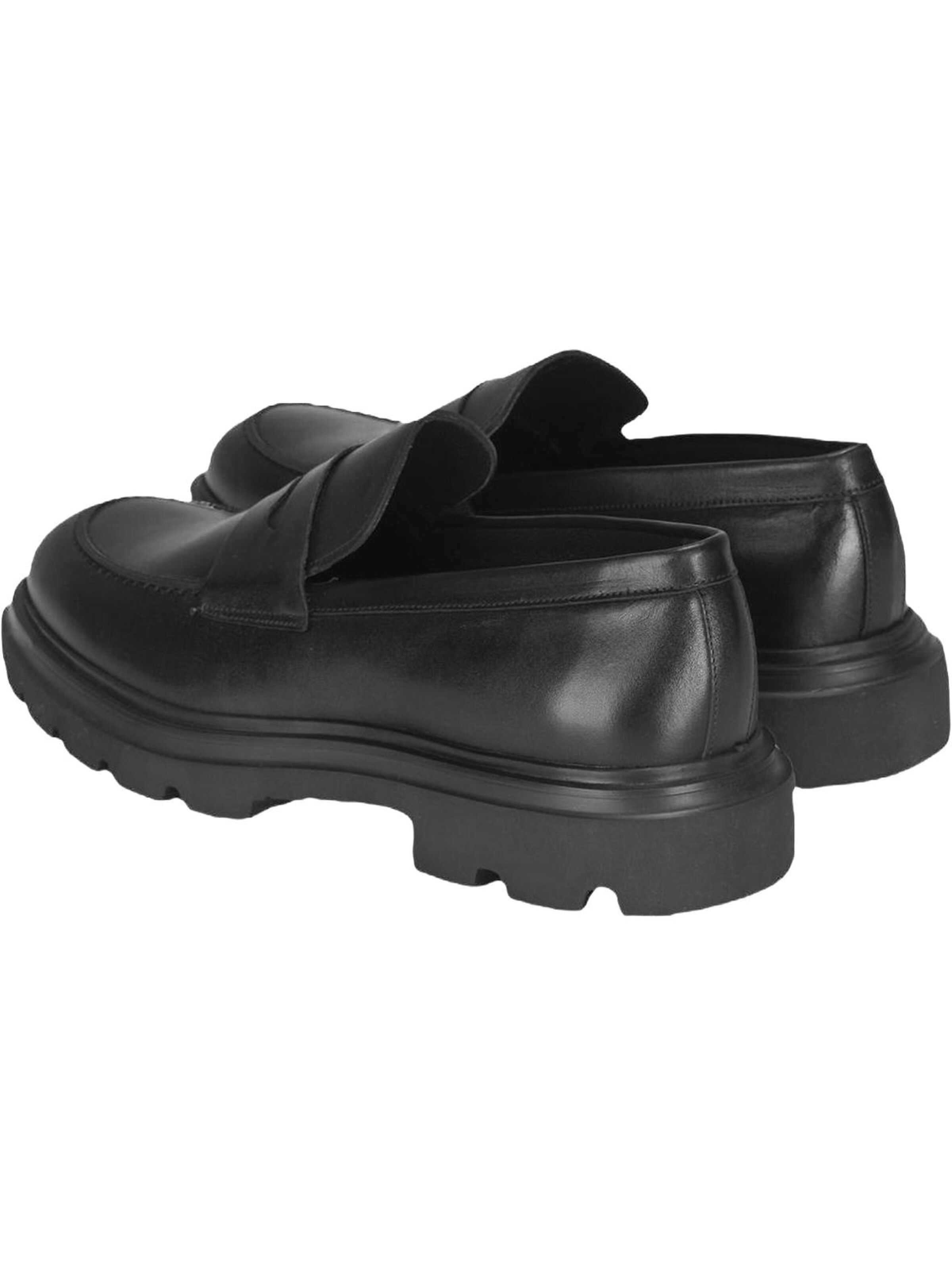 Desa Classic Flats 'Slip-Ons' in Black