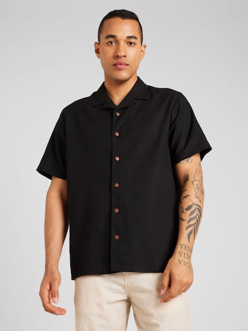 anerkjendt Comfort fit Koszula 'LEO' w kolorze czarny: przód