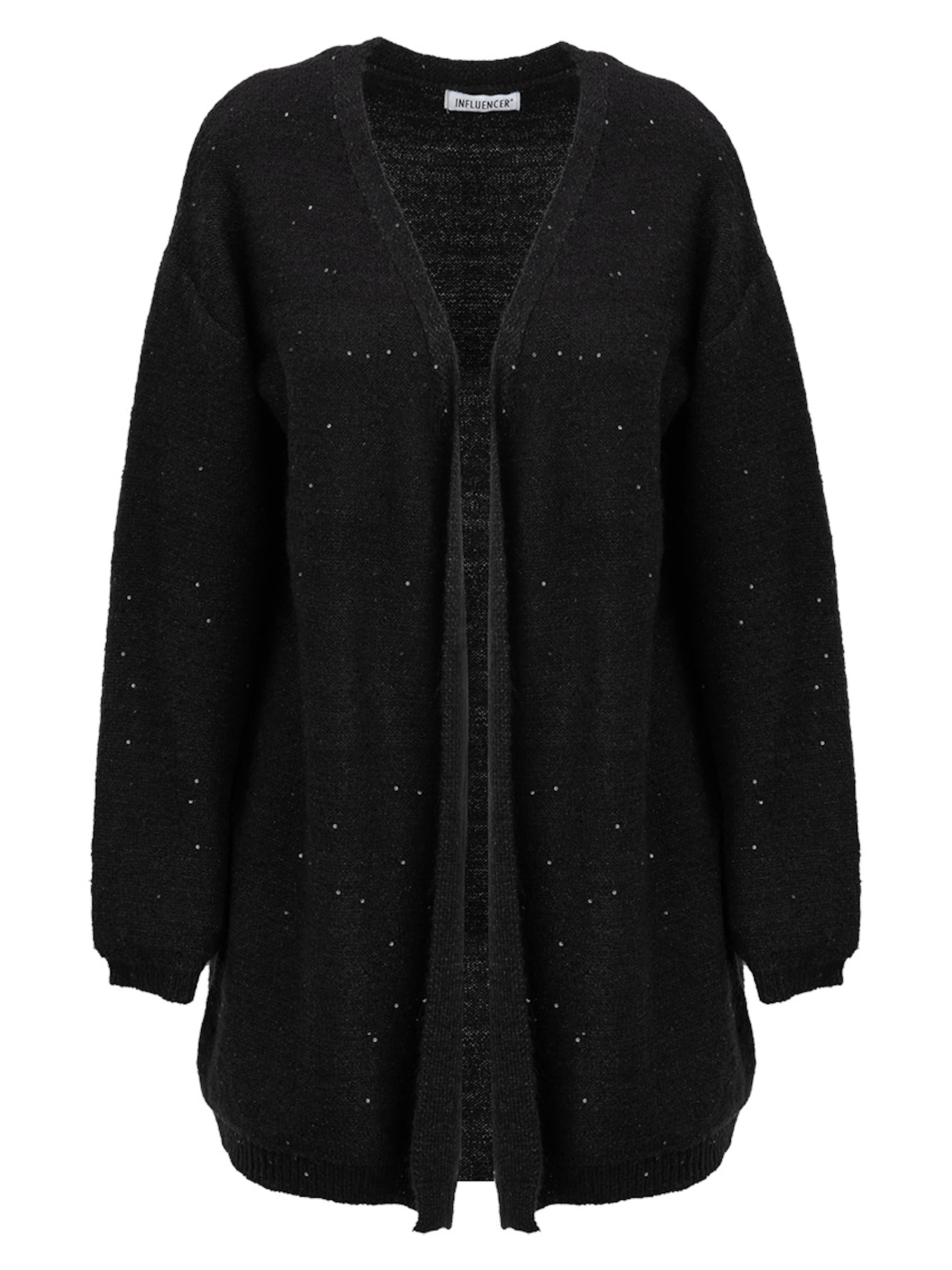 Giacchetta di Influencer in nero: frontale