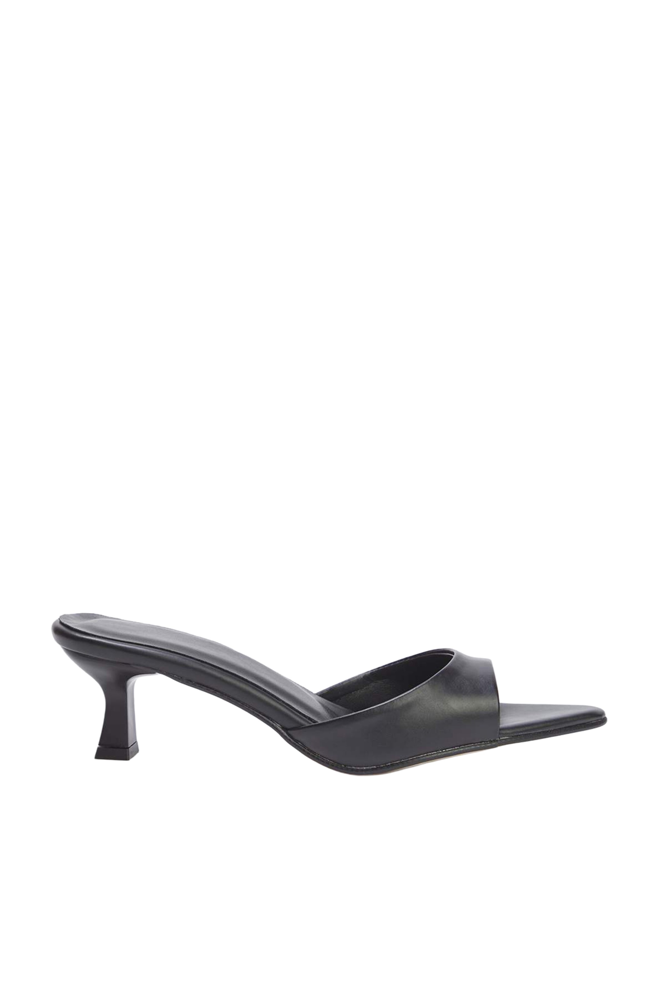Trendyol Pumps in Zwart: voorkant