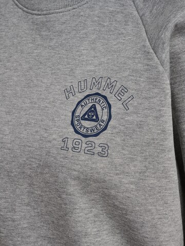 Hummel Sweatshirt 'Keeper' in Grijs