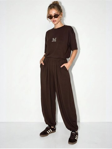 Completo pantalone di Bianco Lucci in marrone