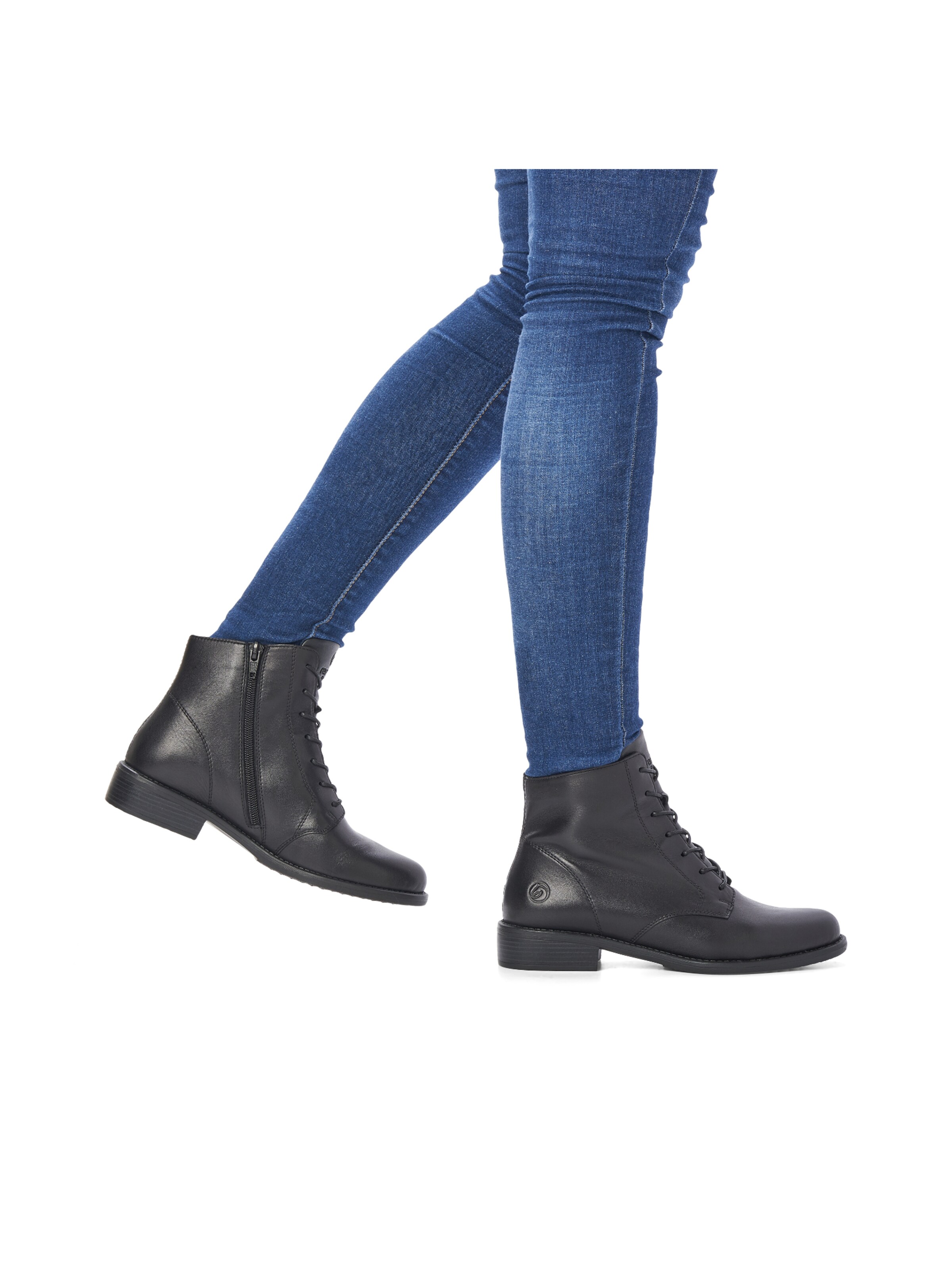 REMONTE - Botim com fivela em preto