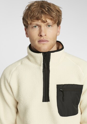 INDICODE JEANS - Chaqueta polar 'Trout' en beige