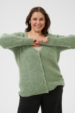 KAFFE CURVE Cardigan 'KCMelani' i grøn: forside