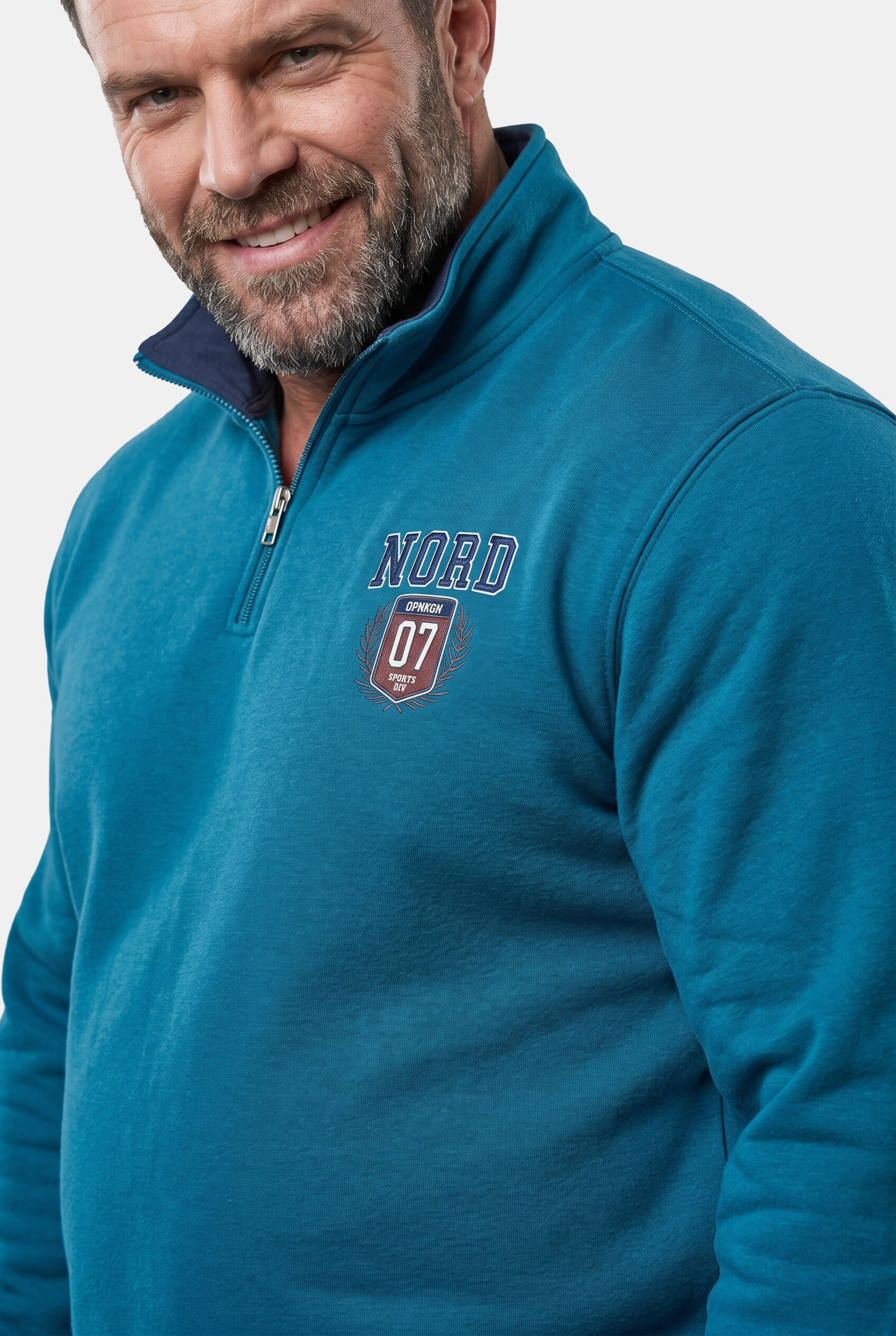 Men Plus Sweatshirt in Blue